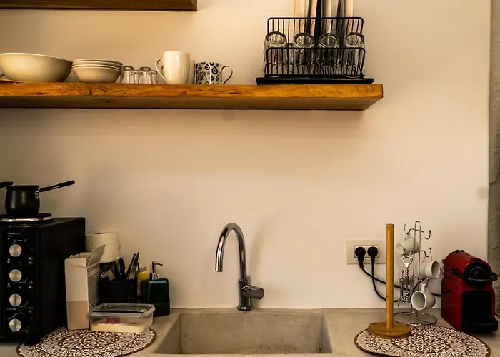 ήσυχο κυκλαδίτικο σπιτι White Stone N8 Apartament Plintri